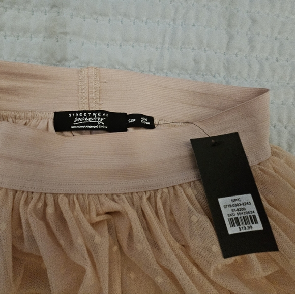 NWT Peach/Ltd pink tulle skirt Sz S - Picture 4 of 4